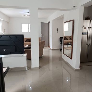 ¡RENTA LINEAL DE LUJO EN NUEVO VEDADO! 🌟 - 8/10