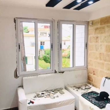Marqueteria de aluminio y cristal , ventanas , puertas , mamparas para baño , paño fijo , estantes , ect - Img 121349332