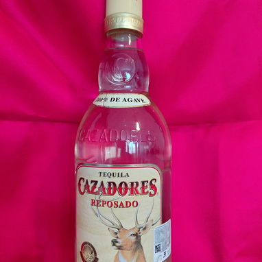 TEQUILA AGAVE MEXICANO ORIGINAL. Tequila 7 Leguas edición limitada y tequila Cazadores - 4/4