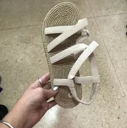 Vendo sandalias en buen precio - Img 50624853