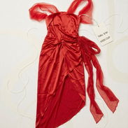 Vestido rojo de satín - Img 58095127