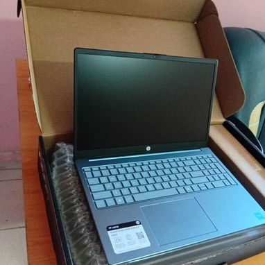 💻 Laptop HP  Nueva (Caja)📦 - 3/4