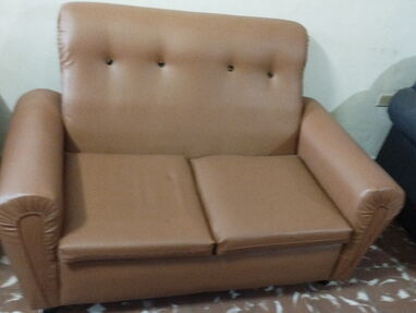 Se vende sofá de dos plazas. - Img main-image