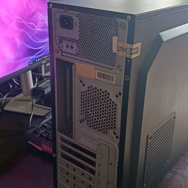 Chasis de PC marca UNYKA en perfecto estado + fuente Hunkey 460W/42A | $15 USD - 4/4