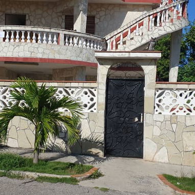 Cod.Z 🏝️ Disponible Casa con Piscina + 4 Cuartos - Img 118552611