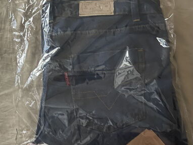 Vendo jeans pitusas nuevos - Img 65725197