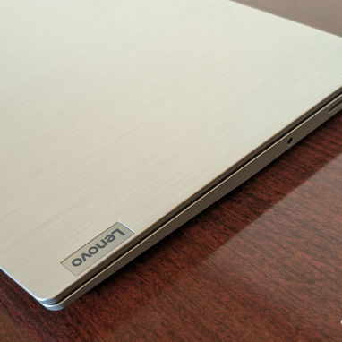 Laptop Lenovo Core i3 11na bat 5 hrs - 4/5