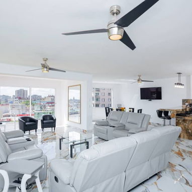 Penthouse exclusivo en la Ciudad con Todo Incluido y Listo para Disfrutar. - Img 115724485