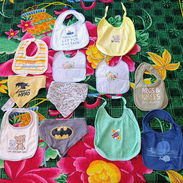 Conjunto de 14 baberos para bebé - Img 56513241
