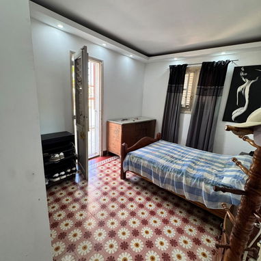 Casa independiente en Playa con garaje 4 cuartos y dos baños y medio - 9/10