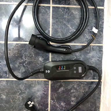 Vendo cargador portable de 16A ¡¡NUEVO!! para auto/carro eléctrico NUEVO!! - 8/10