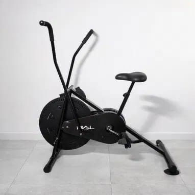 🏋️‍♀️ ¡Equipa tu espacio para entrenar! 🚴‍♂️ Tenemos máquinas para hacer ejercicio, todas nuevas y en caja: - 4/8