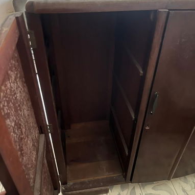SE VENDE CHIFORROBER ANTIGUO. EN PERFECTO ESTADO. MADERA BUENA - Img 122087258