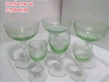 Se venden varias piezas de cristalería: copas, jarra, fuentes, dulcera - Img main-image