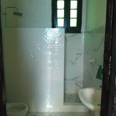 Oportunidad en Santo Suárez: Casa independiente  en Mayia Rodríguez (10 de Octubre). - 6/9