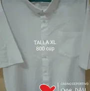 Camisas blancas mangas largas y cortas de uso con detalles - Img 50180913