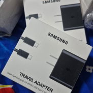 Cargador Samsung de 45W con tecnología de carga superrápida 2.0. - Img 54086524