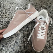 Zapatos de mujer calvin klein 39 nuevos - Img 57444435
