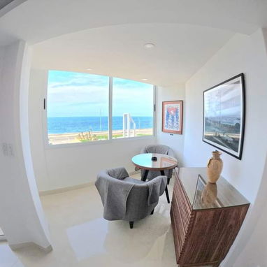 "Lujoso Apartamento frente al mar en el Vedado" - Img 123765877