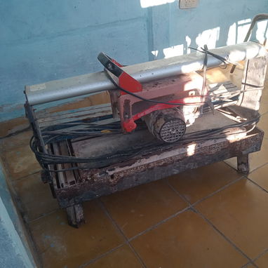 Maquina de cortar Azulejos y losas de granito original trabaja en 220V - 4/5