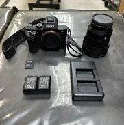 Se vende Sony a7II con lente 24-70 f4 a 800 usd - Img 50035677