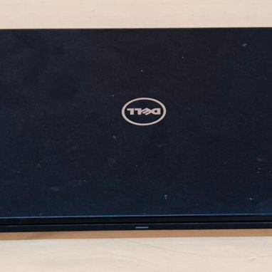 💻 120 USD – Laptop Dell como nueva Equipo confiable con rendimiento ideal para algunos juegos y programación - Img 123894352