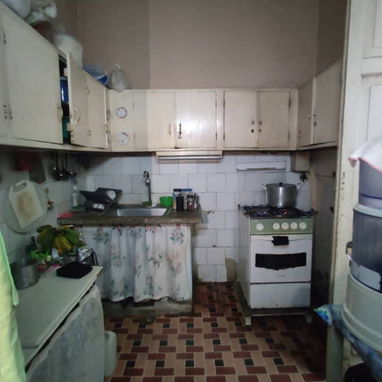 Biplanta en bajos en Ave 41 cerca de 60 con 3/4 y 2 baños en Playa !!! - Img 116616761