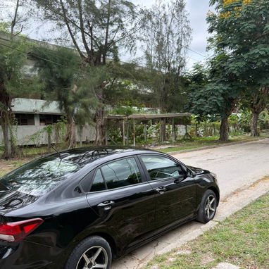 Vendo un negocio kia río, 2019 con 130,000 millas - Img 121619192