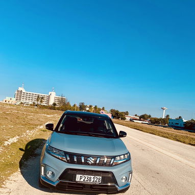 VENDO o CAMBIO por casa en playas del este Suzuki Vitara Hibrido..33000 y me ajusto - Img 111094229