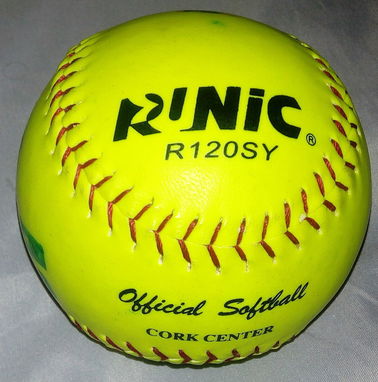 BATE Y PELOTAS SOFTBALL OR BASEBALL - Img 82880202