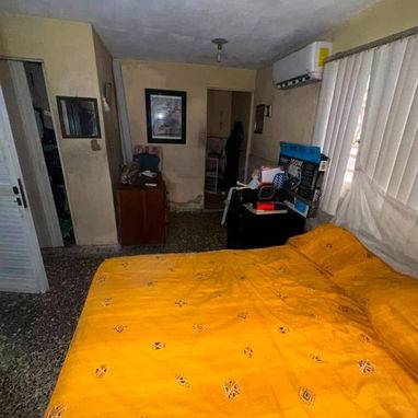 Casa independiente en el vedado próximo al río almendares 🏠 - 2/10