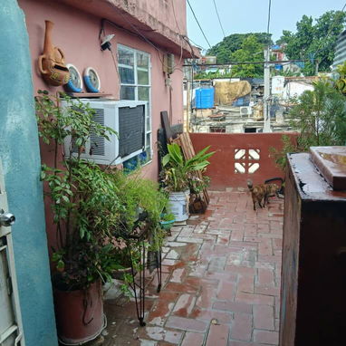 *$16.000usd. En venta casa (ALTOS, LAS 2 PLANTAS SUPERIORES) de un inmueble de 3 plantas en Lawton, Avenida Dolores, - Img 125605248
