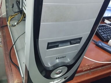 Torre h61 con monitor 22 pulgadas, tarjeta de video de 4 GB ddr5 dos discos duros 1 Tera y 500gb - Img 63706835