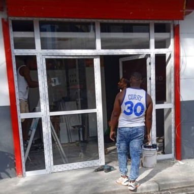 Se hace todo tipo de trabajo de campiteria de aluminio y cristalería - Img 121674683