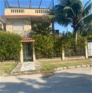 Se vende Casa Independiente en Zona Residencial Los pinos Arroyo Naranjo - Img 45703332