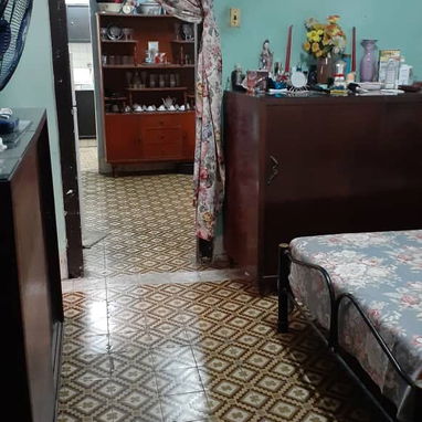 🏡SE VENDE APARTAMENTO COLONIAL DE 5 HABITACIONES EN CENTRO HABANA, especial para negocios de renta o familias grandes - Img 120935289