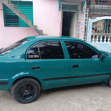 Se vende Toyota  tercen interesados llamar al número 54316996 - 2/7