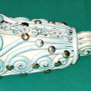 $1200 Portaflores de pared de porcelana italiana de 22cm de largo en buen estado.ver foto.vedado - Img 45336307