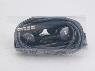 Audífonos Samsung AKG manos libres de excelente calidad de audio....Ver fotos....51736179 - Img 62421965