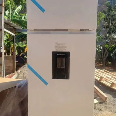 Refrigerador marca royal premium de 11.7 馃懀 - Img 126149495