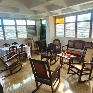 ¡Apartamento listo para vivir, en zona privilegiada y estable! ⚡📶 Se vende o renta en e - Img 114428141