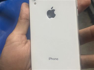 iPhone XR blanco IMPECABLE - Img main-image