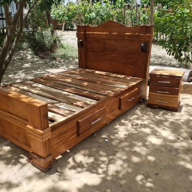 Camas de madera - Img 123302581