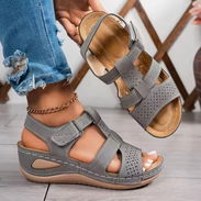 Sandalias de cuña - Img 55584870