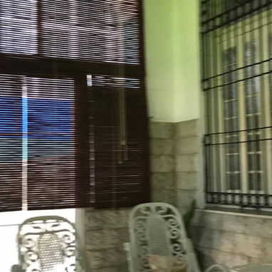 Espectacular mansión en el Vedado próxima al Hotel Cohíba con 9 cuartos,ideal para hostal . Precio negociable!!! - Img 92725298