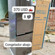 Refrigerador royal 8 pies No es congelacion seca Congelador debajo - Img 58118696