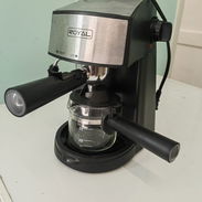 Cafetera electrica marca ROYAL a 50usd - Img 55266696