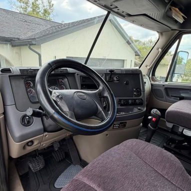 PAREJA DE FREIGHTLINER CASCADIA EN ESTADO IMPECABLE – LISTOS PARA LA DIRECTA - Img 121117133