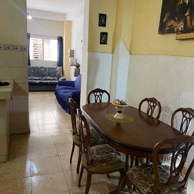 Casa en Centro Habana. - 4/9