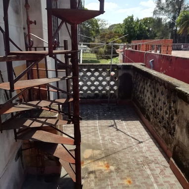 Excepcional palacete en venta en La Víbora con 7 cuartos!!! Oportunidad de inversión!! - Img 119578294